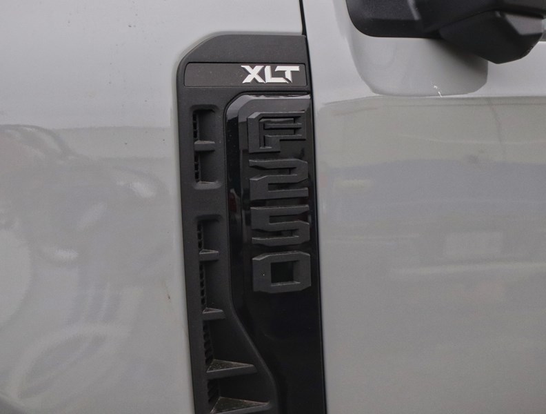 2026 Ford F-250 XLT | 4X4 | 6.7L | Prem Pkg | Roof | 5Th Whl