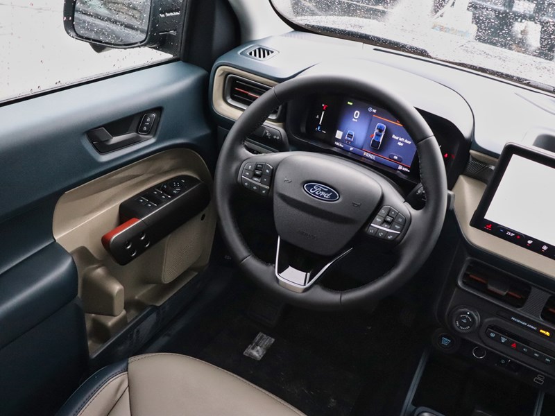 2026 FORD MAVERICK LARIAT | AWD | HYBRID | ROOF | 4K TOW | PWR SLD WI