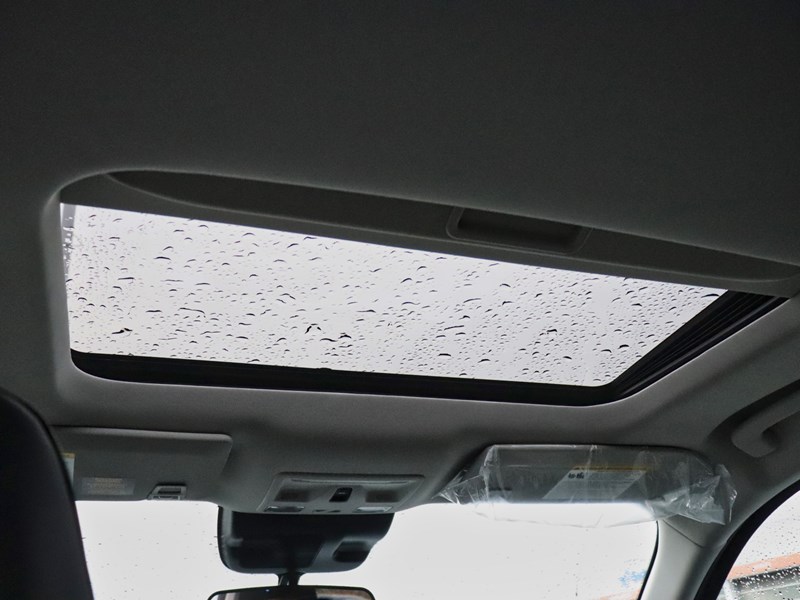 2026 FORD MAVERICK LARIAT | AWD | HYBRID | ROOF | 4K TOW | PWR SLD WI