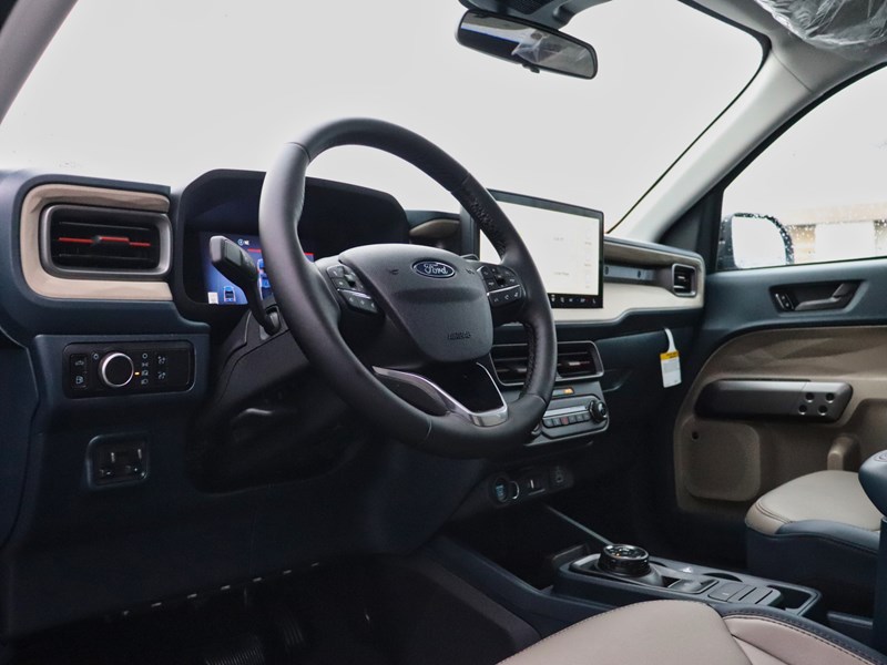 2026 FORD MAVERICK LARIAT | AWD | HYBRID | ROOF | 4K TOW | PWR SLD WI