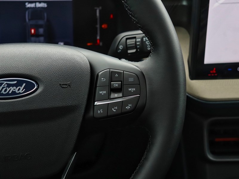 2026 Ford Maverick LARIAT | AWD | HYBRID | AWD | ROOF | R SLD WINDOW