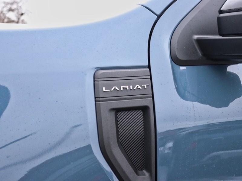 2026 Ford Maverick LARIAT | AWD | HYBRID | AWD | ROOF | R SLD WINDOW