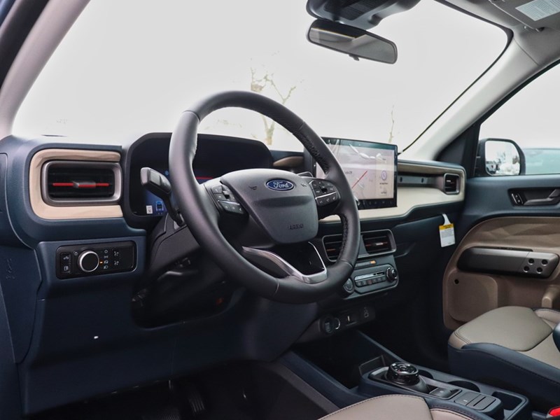 2026 Ford Maverick LARIAT | AWD | HYBRID | AWD | ROOF | R SLD WINDOW