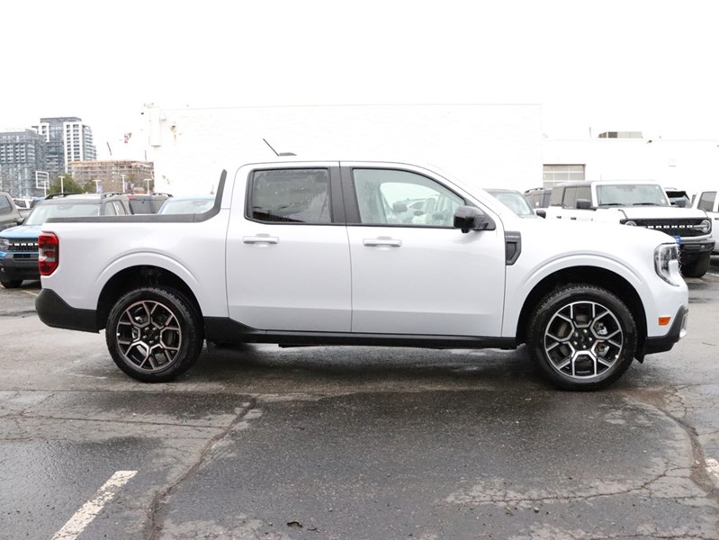 2026 Ford Maverick Lariat | AWD | 2.0L | 4K Tow | Pwr Sld R Window