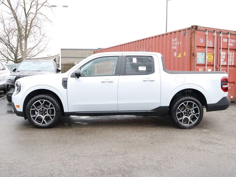 2026 Ford Maverick Lariat | AWD | 2.0L | 4K Tow | Pwr Sld R Window