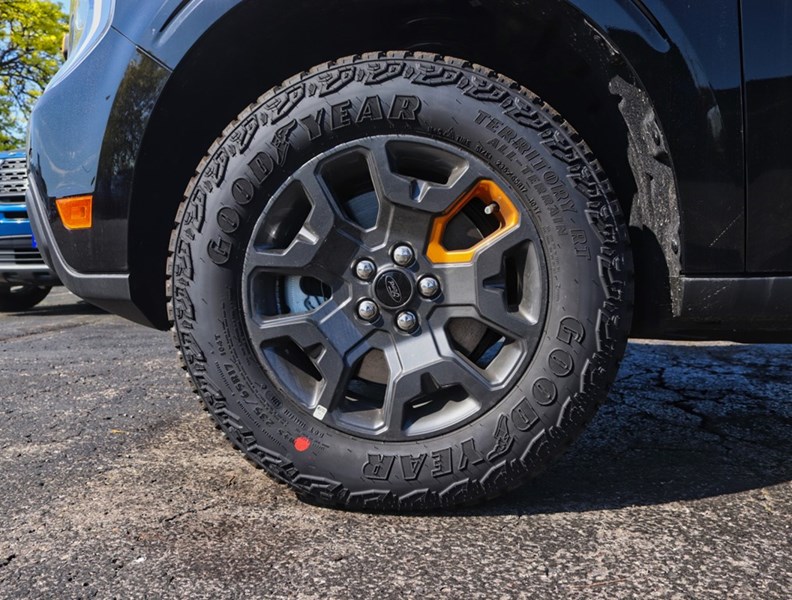 2026 Ford Maverick Tremor | AWD | 2.0L | Roof | Pwr Sld R Window