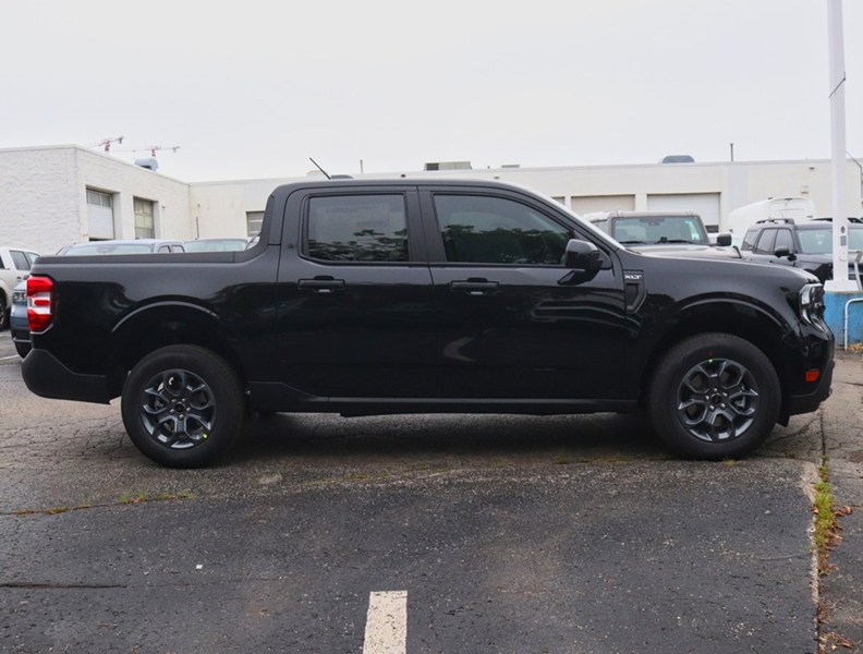 2026 Ford Maverick XLT | AWD | 2.0L | Luxury Pkg