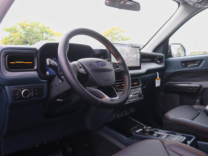 2026 Ford Maverick Tremor | AWD | 2.0L | Roof | Pwr Sld R Wndow