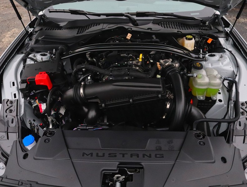 2026 Ford Mustang Ecoboost | 2.3L | Rtr | Actv Valve | Brembo | 19S