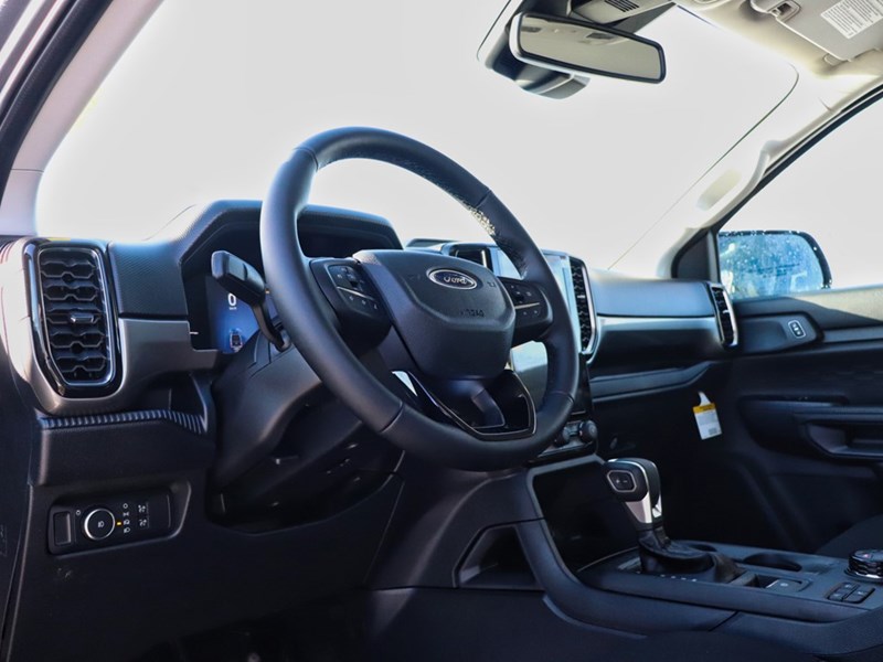 2026 Ford Ranger XLT | 4X4 | 2.3L | 300A | TRAILER TOW PKG | 17s