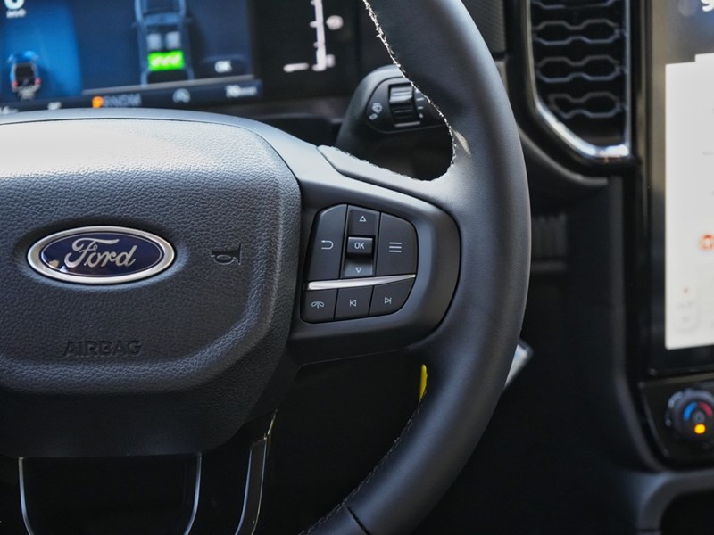 2026 Ford Ranger XLT | 4WD | 2.7L | 301A | Blk Pk | Tow | Rn Board