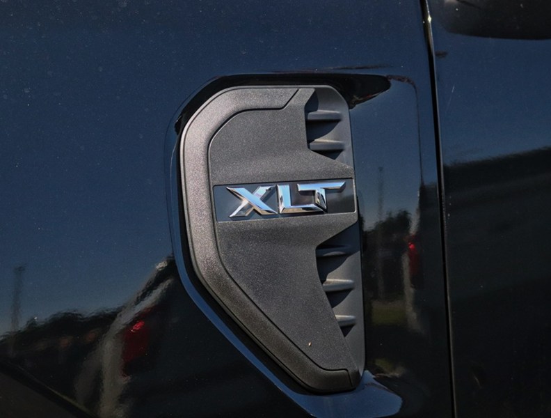 2026 Ford Ranger XLT | 4X4 | 2.3L | 300A | Runn Brds | Tow