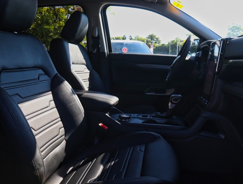 2026 Ford Ranger Lariat | 4X4 | 2.7L | 500A | Blk Pk | Tow | R Brds