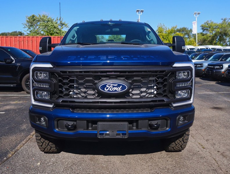 2027 Ford Super Duty F-250 Srw XL | 4X4 | 7.3L | Stx Pkg | Tremor | Dr Assist Pkg