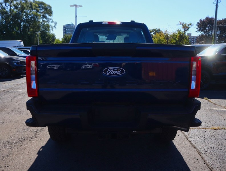 2027 Ford Super Duty F-250 Srw XL | 4X4 | 7.3L | Stx Pkg | Tremor | Dr Assist Pkg