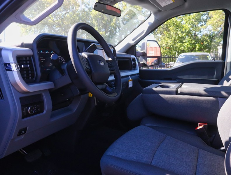 2027 Ford Super Duty F-250 Srw XL | 4X4 | 7.3L | Stx Pkg | Tremor | Dr Assist Pkg