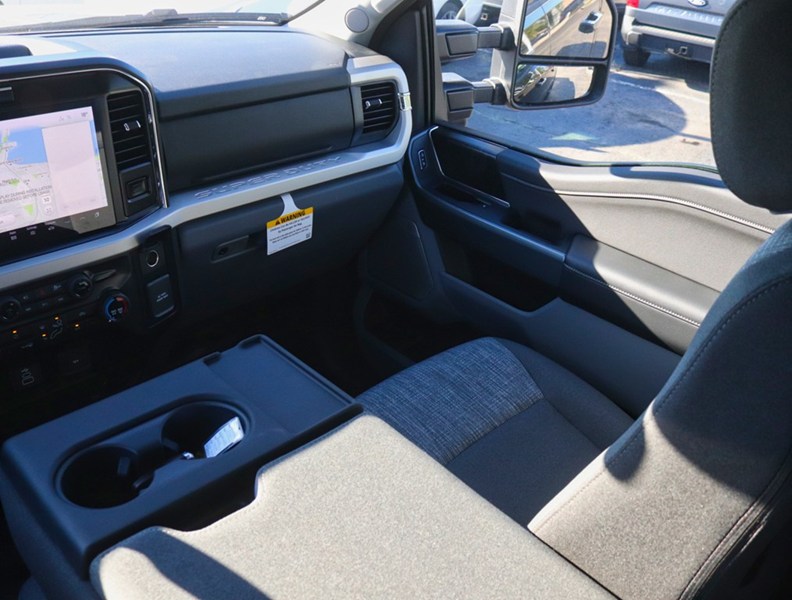 2027 Ford Super Duty F-250 Srw XLT | 4X4 | 7.3L | Blk Pkg | Prem Pkg | Fx4