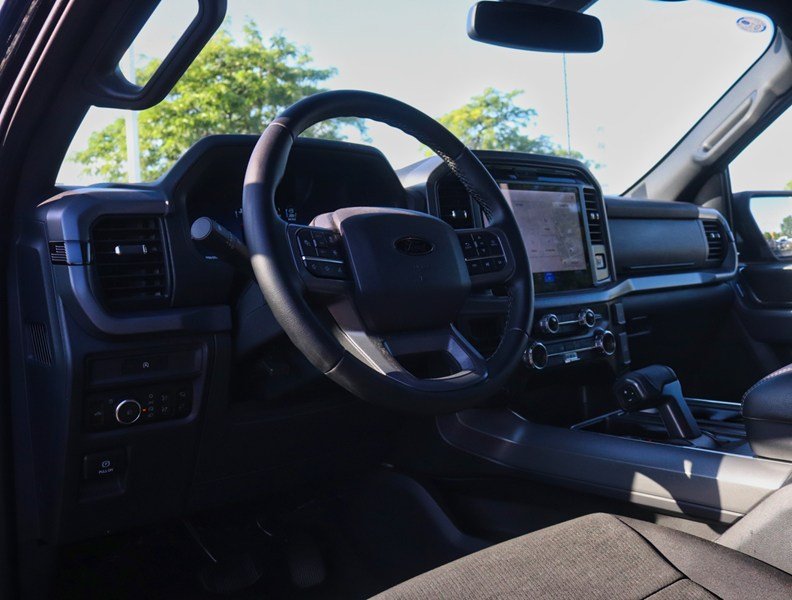 2025 Ford F-150 XLT | 4X4 | 2.7L | 302A | Blk Pkg Pls | Bed Utl