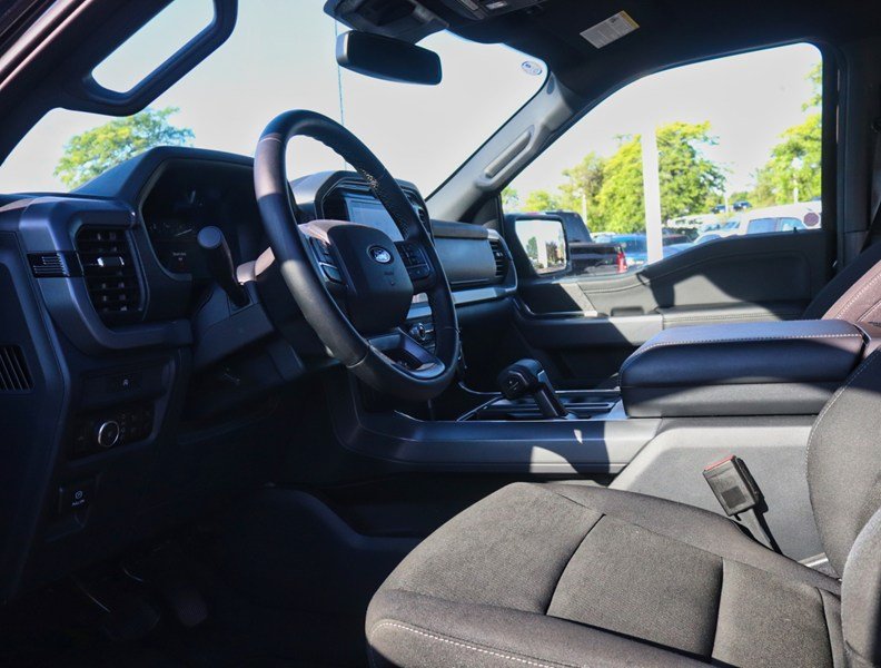 2025 Ford F-150 XLT | 4X4 | 2.7L | 302A | Blk Pkg Pls | Bed Utl