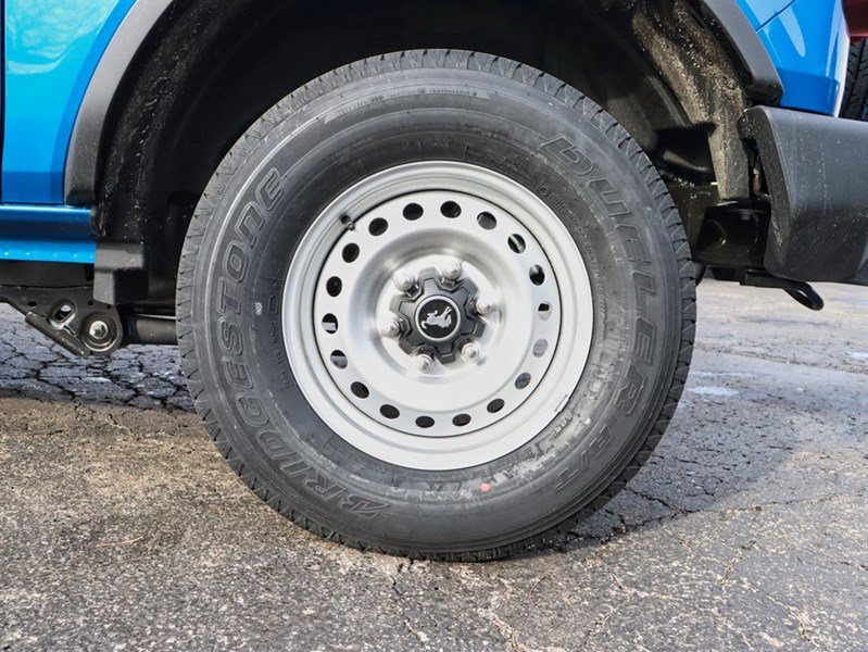 2026 Ford Bronco Base | 4X4 | 2.3L | 10-Spd Auto
