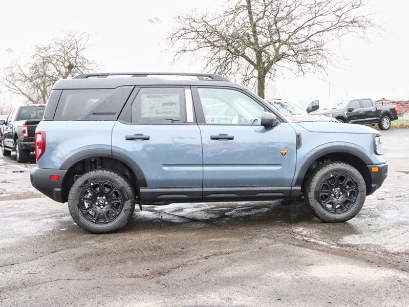 2026 Ford Bronco Sport Badlands | 4X4 | 2.0L | Tech Pkg | Roof | Crgo