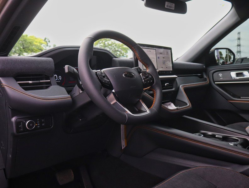 2026 Ford Explorer Tremor | 4X4 | 2.3L | Conv Pk