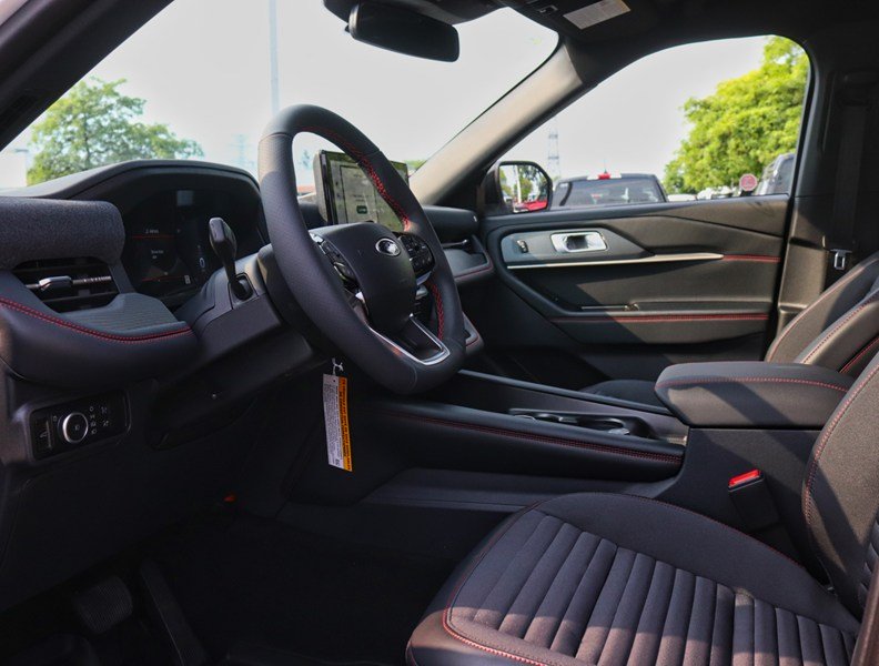 2026 Ford Explorer St-Line | 4WD | Roof | Prem Pkg | Street Pk