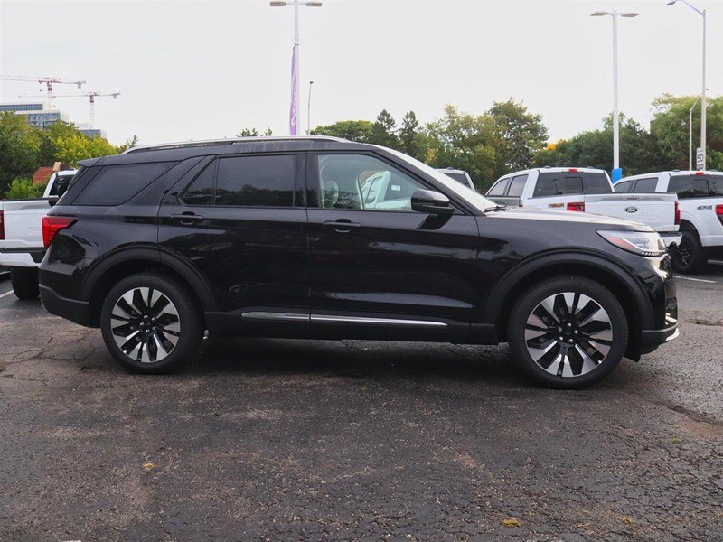 2026 Ford Explorer Platinum 4WD