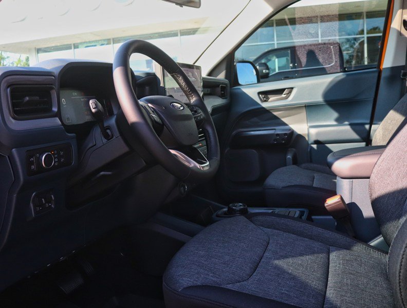 2026 Ford Maverick XLT | AWD | Hybrid | Roof | Lux | Blk Pk | 4K