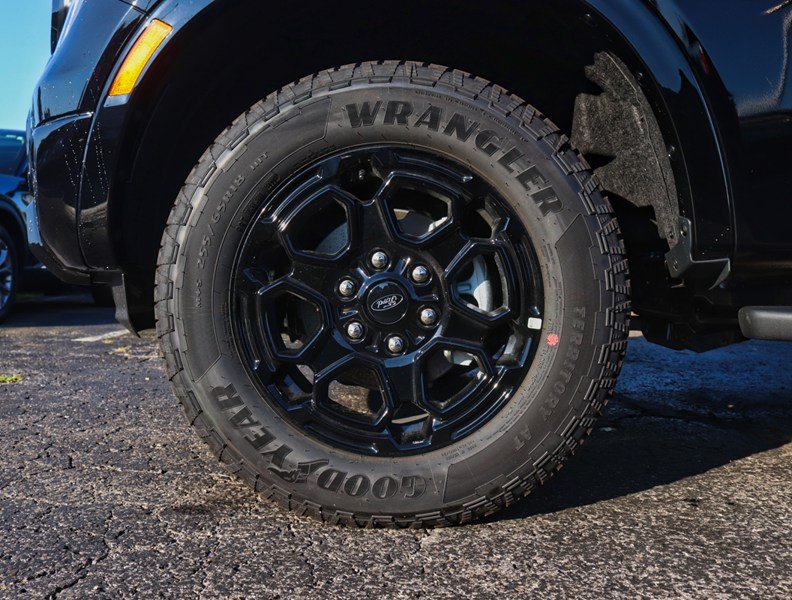 2026 Ford Ranger Lariat | 4X4 | 2.3L | 500A | Blk Pk | Tow | R Brds