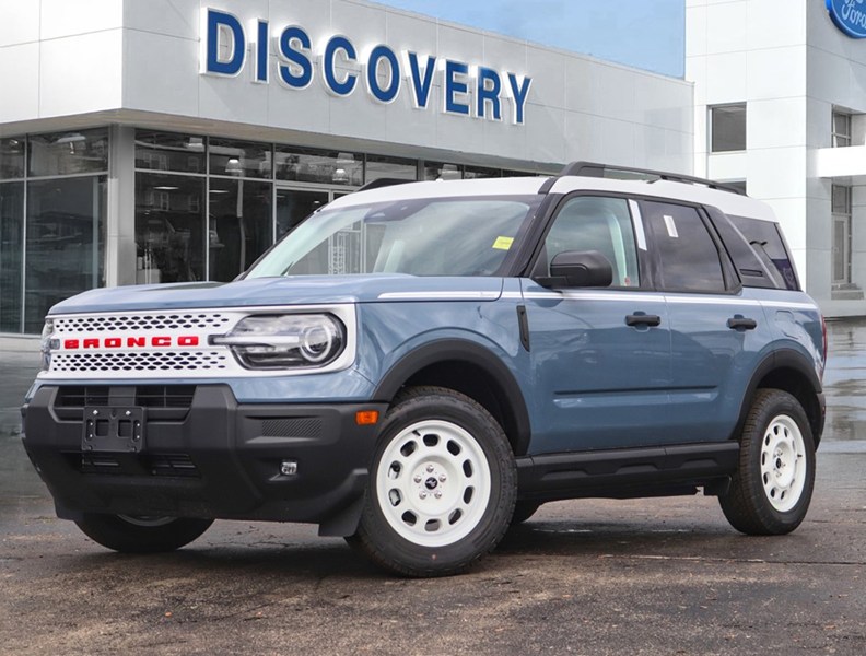 2026 Ford Bronco Sport Heritage | 4X4 | 1.5L | Roof | Tow | Conv Pkg