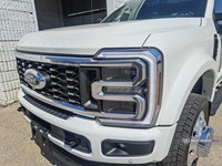 2025 FORD F-450 PLATINUM 4WD CREW CAB 8' BOX