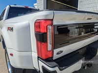 2025 FORD F-450 PLATINUM 4WD CREW CAB 8' BOX