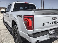 2025 FORD F-150 LARIAT 4WD SUPERCREW 5.5' BOX