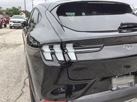 2025 FORD MUSTANG MACH-E PREMIUM AWD