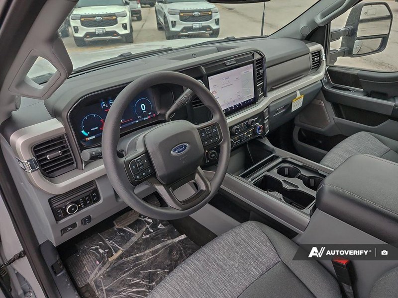 2026 Ford Super Duty F-250 Srw XLT 4WD Crew Cab 6.75' Box
