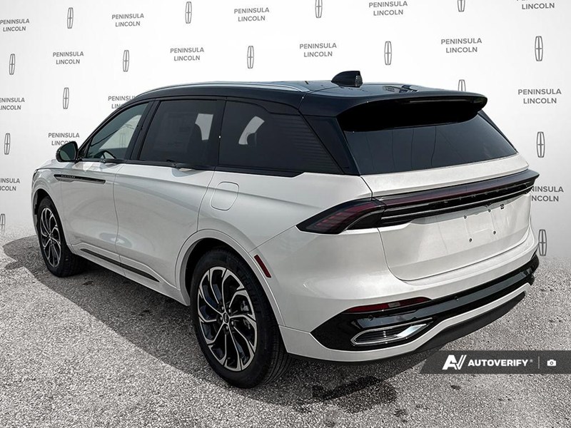 2026 Lincoln Nautilus Reserve AWD