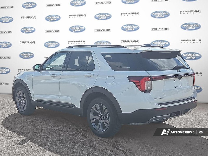 2026 Ford Explorer Active W/200A Pkg 4WD