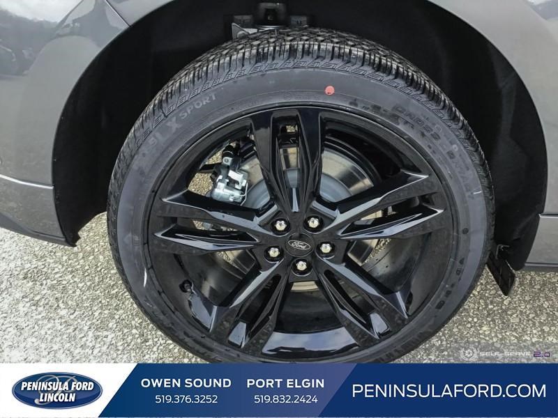 2022 Ford Edge ST