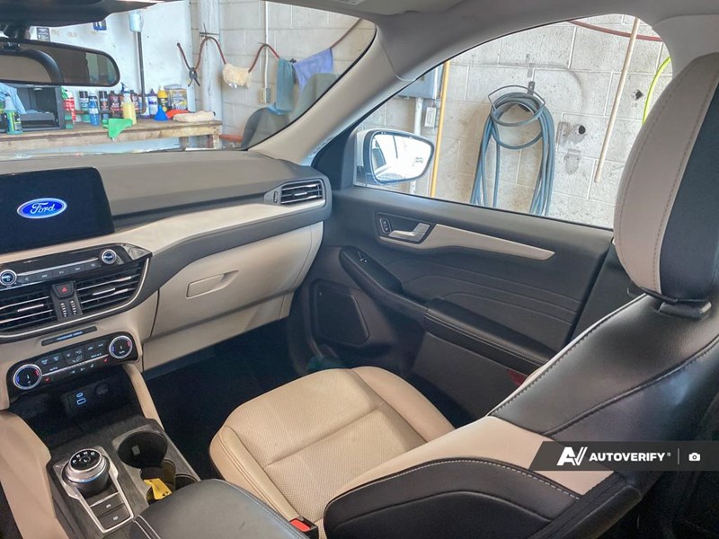 2022 Ford Escape Sel AWD