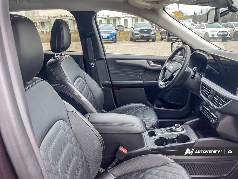 2023 FORD ESCAPE PLATINUM AWD