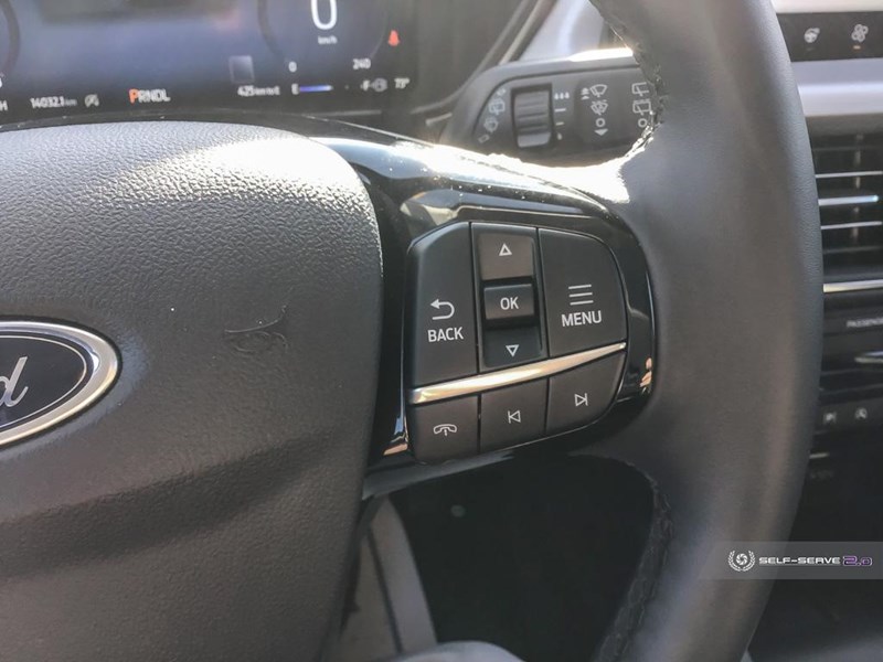 2024 FORD ESCAPE PLATINUM AWD
