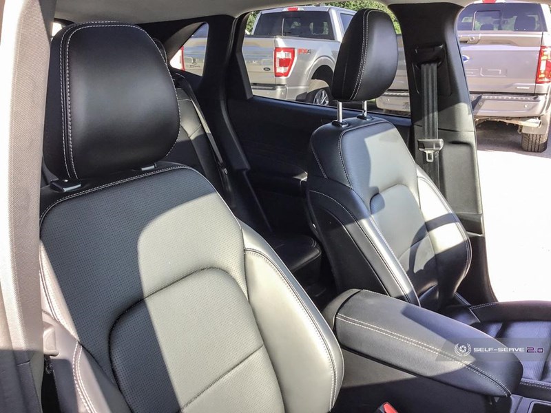 2024 FORD ESCAPE PLATINUM AWD