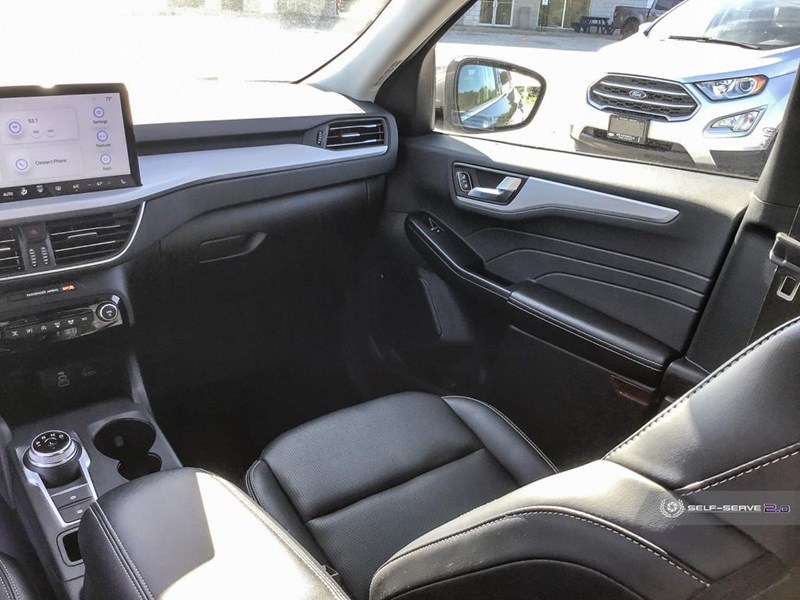 2024 FORD ESCAPE PLATINUM AWD
