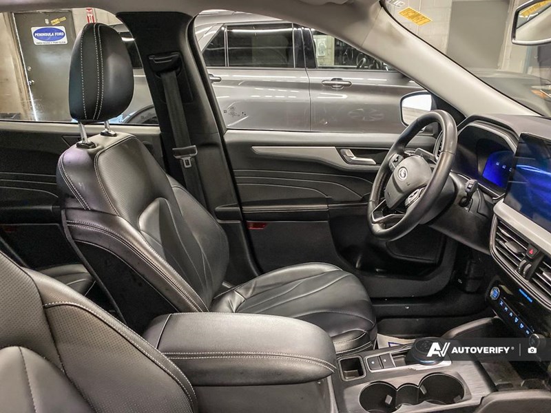 2025 Ford Escape Platinum AWD