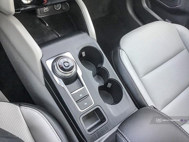 2025 FORD ESCAPE PLATINUM AWD