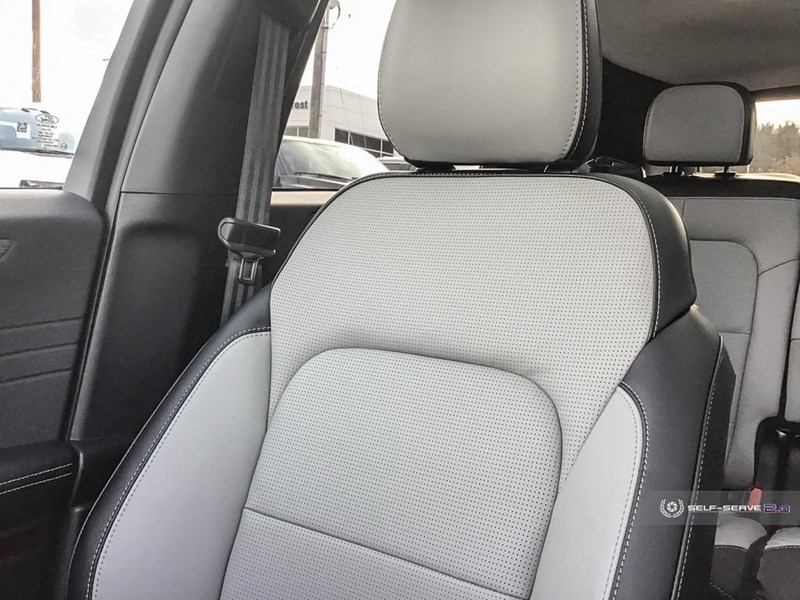 2025 FORD ESCAPE PLATINUM AWD