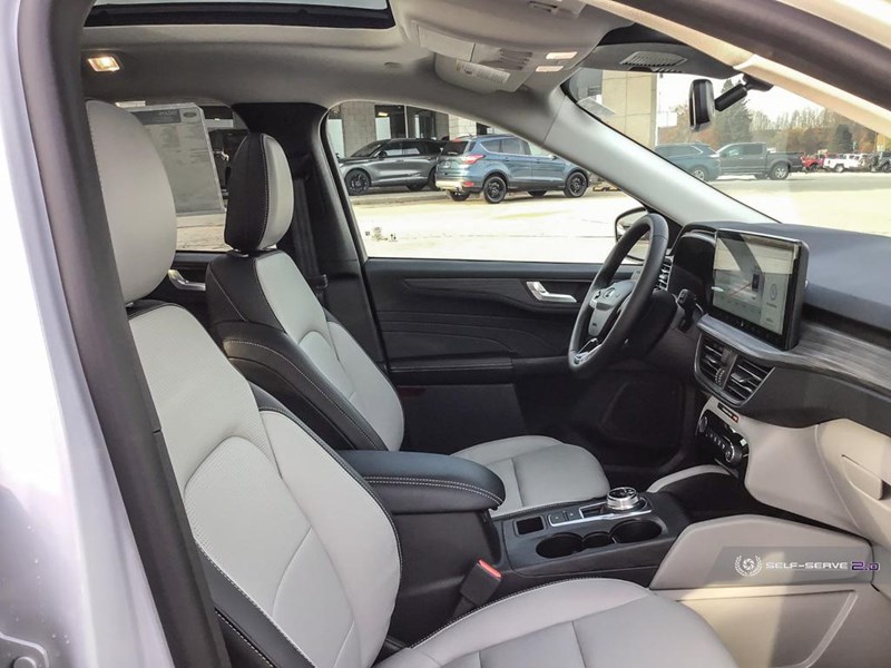 2025 FORD ESCAPE PLATINUM AWD