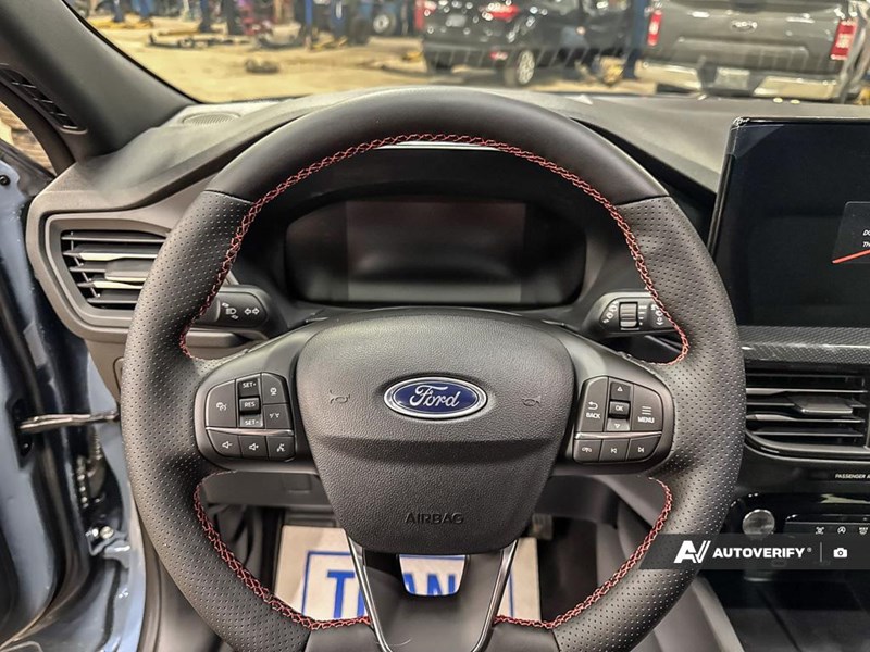 2026 Ford Escape ST-Line AWD