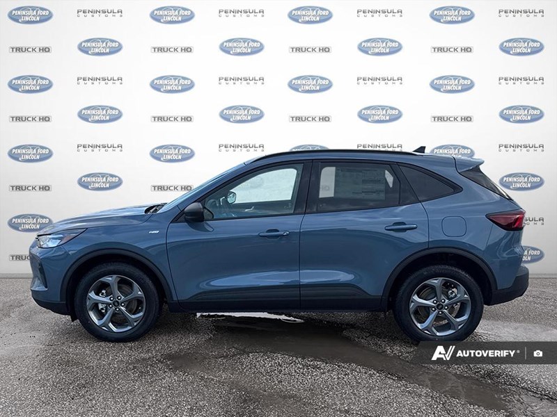 2026 Ford Escape ST-Line AWD